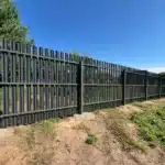 Установка ограждений из евроштакетника ЗаборГрад53